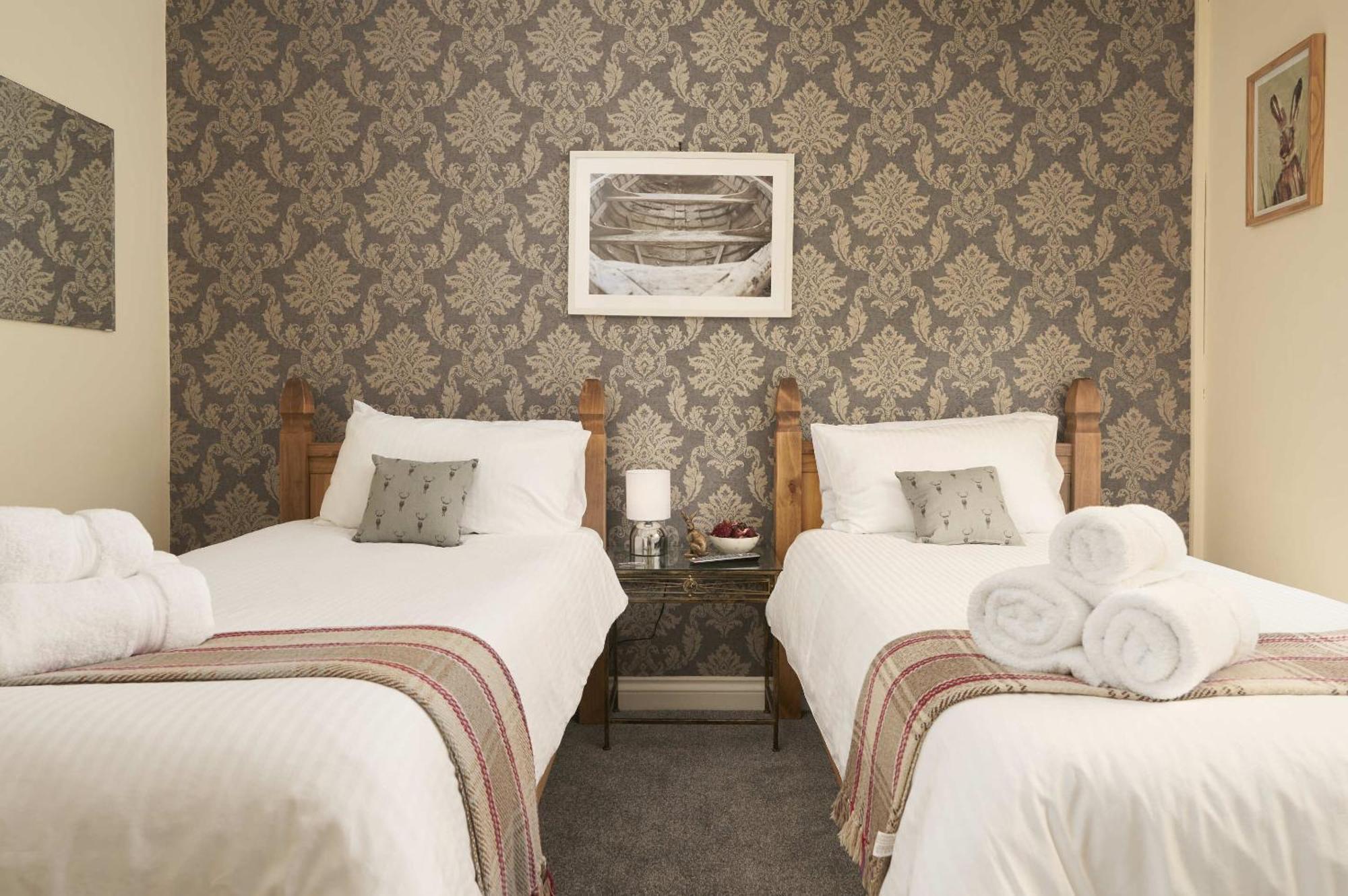 The White Hart Hotel Modbury Εξωτερικό φωτογραφία