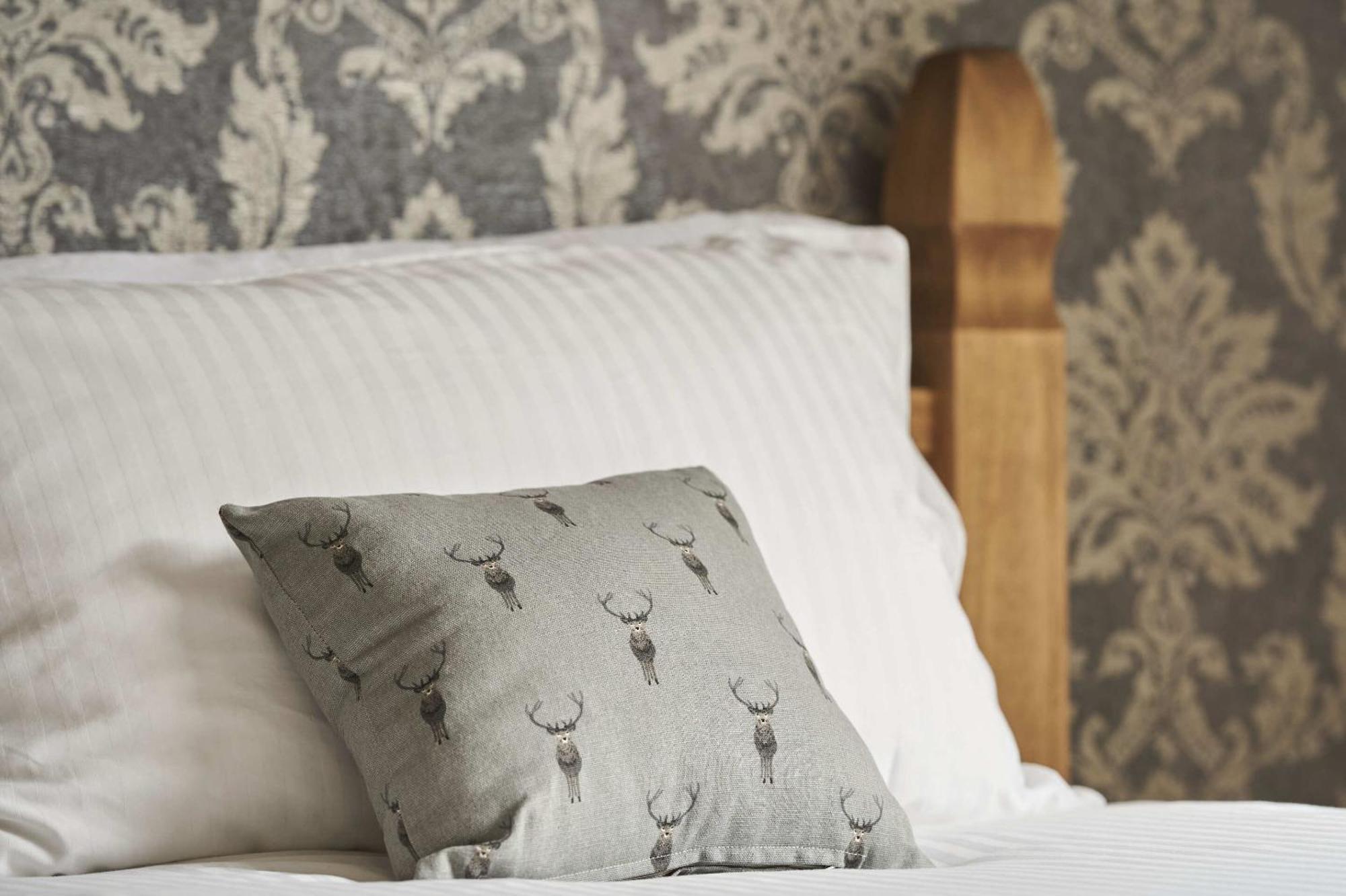 The White Hart Hotel Modbury Εξωτερικό φωτογραφία